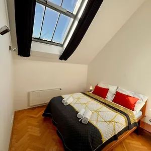 Riverbridge Apartment